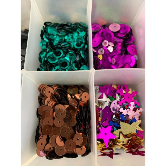 Assorted Sequins & Shapes Craft Box Jewelry Crafts - Picture 4 of 11